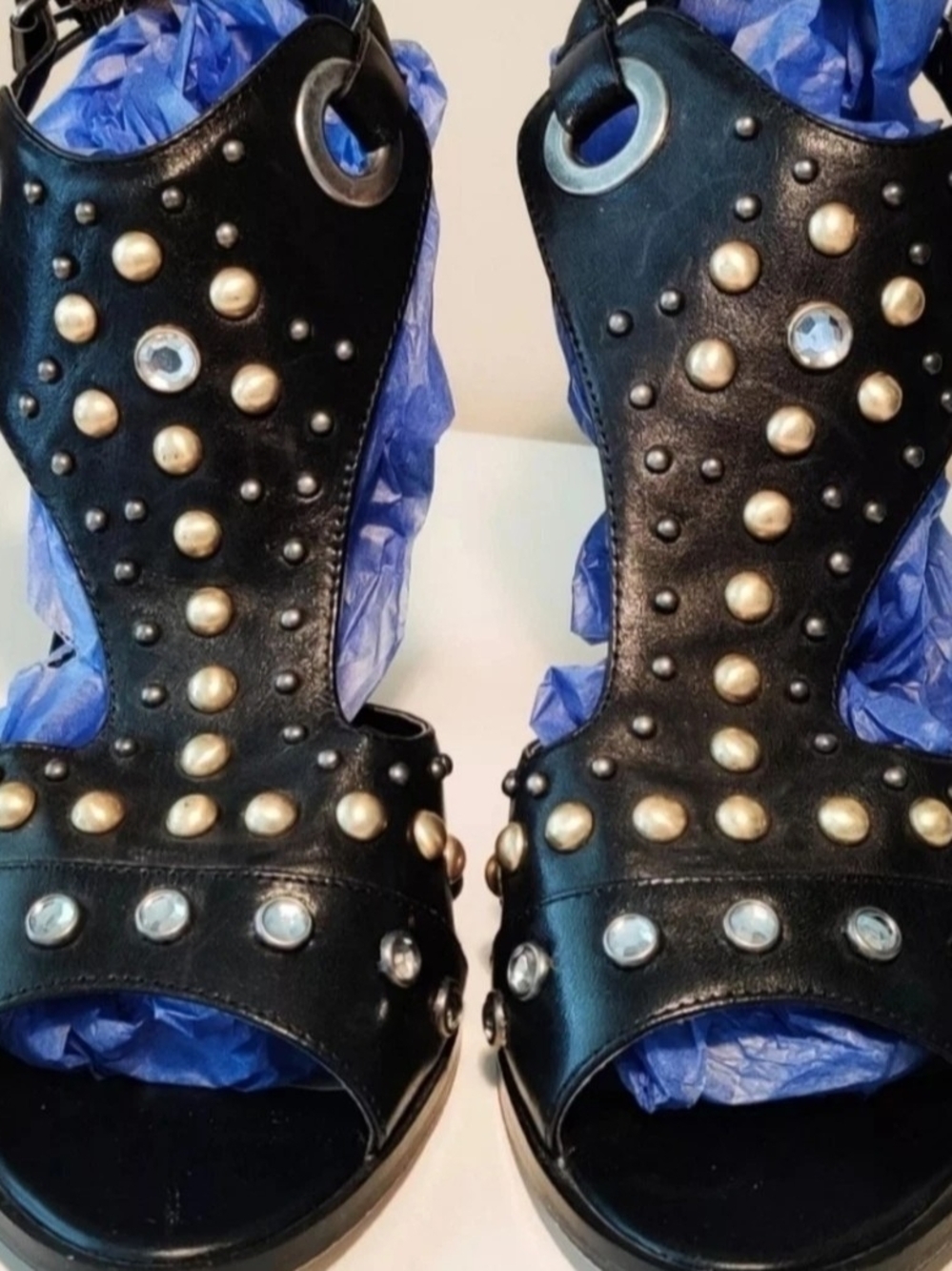 🎈 Don't Miss Out Sale🎈Marc Fisher Women's Studded Booties...Was $100